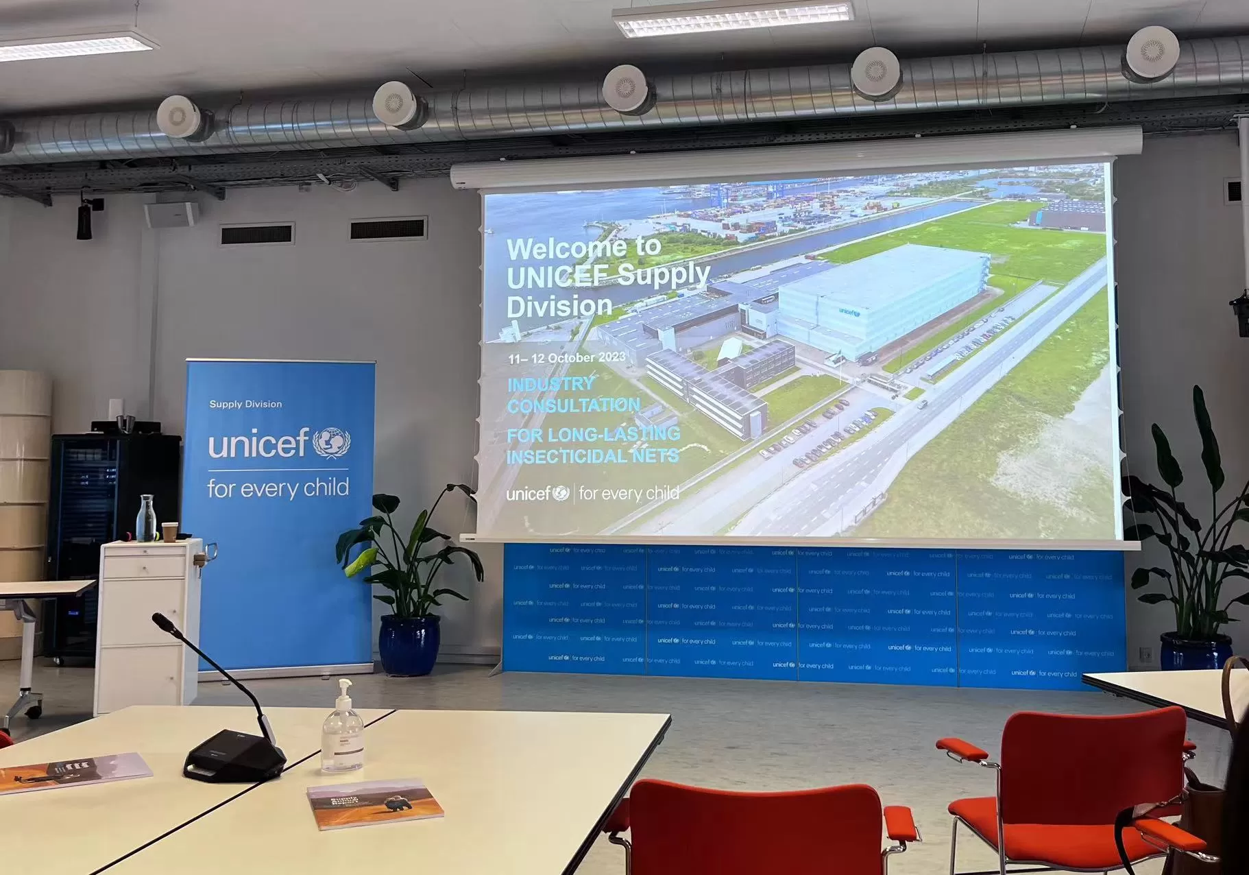 UNICEF SUPPLY DIVISION INDUSTRY CONSULTATION FOR LONG-LASTING INSECTICIDAL NETS